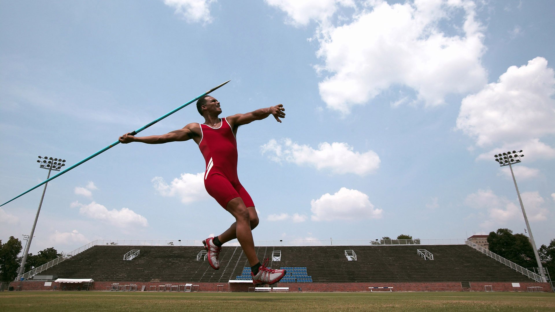冠军教练的赛后战术复盘引发业界学习热潮,拿冠军教练有什么好处
