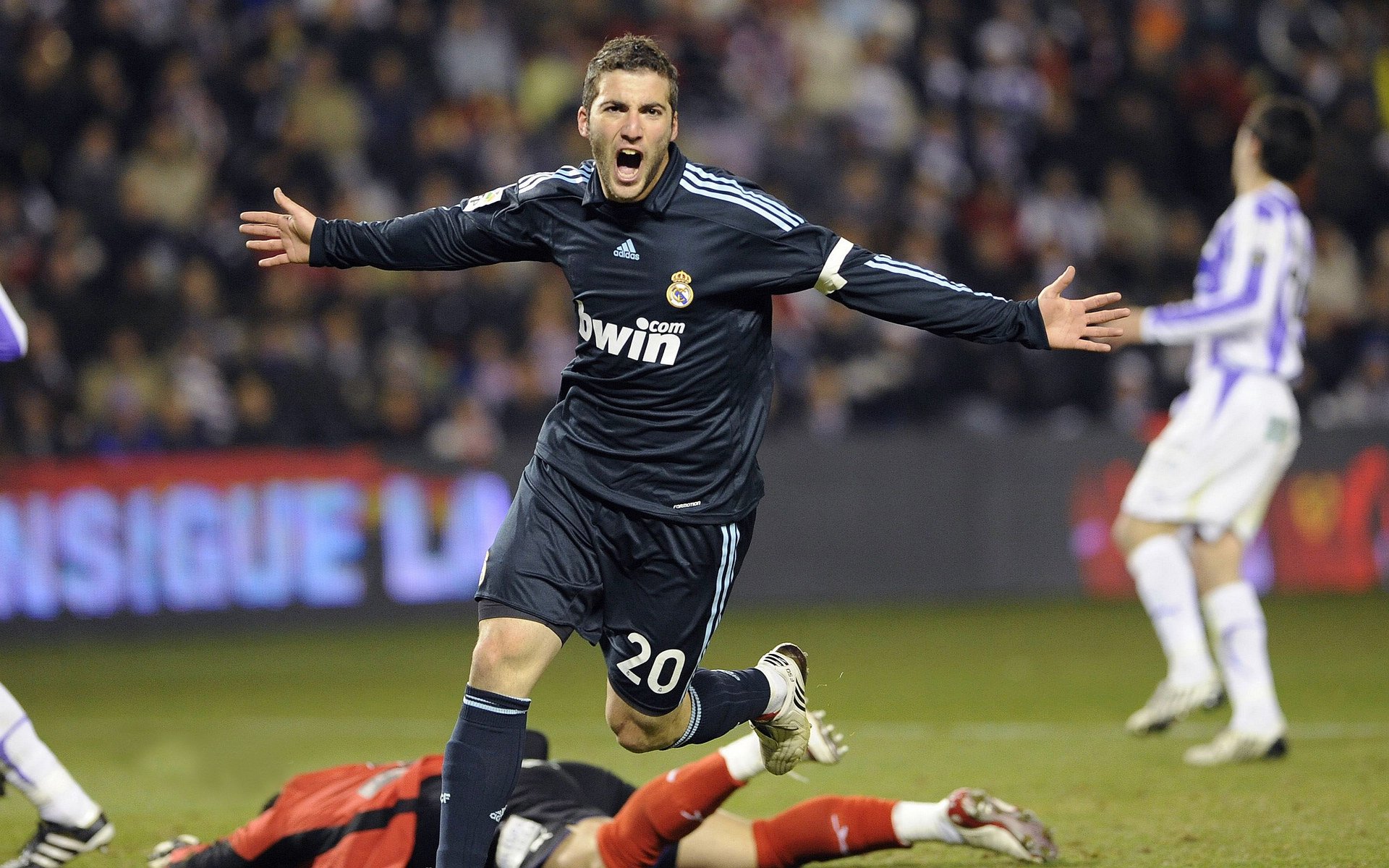 国家队在大赛前进行心理辅导以提升赛场表现